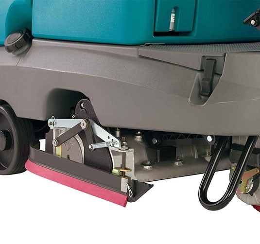 T7 Ride-On Floor Scrubber alt 10